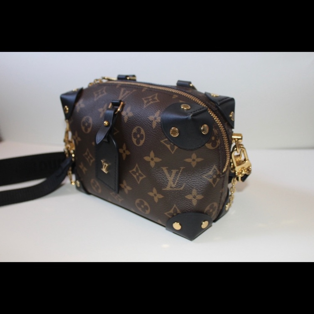 Meet your Posher, Jade